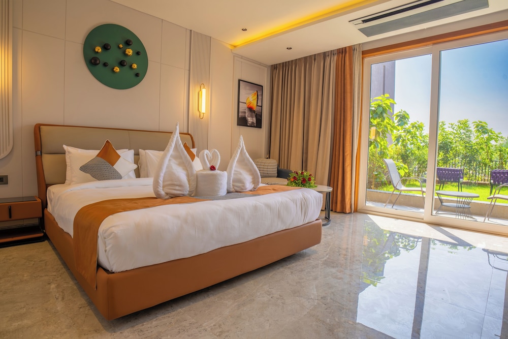 Executive Deluxe Hill View