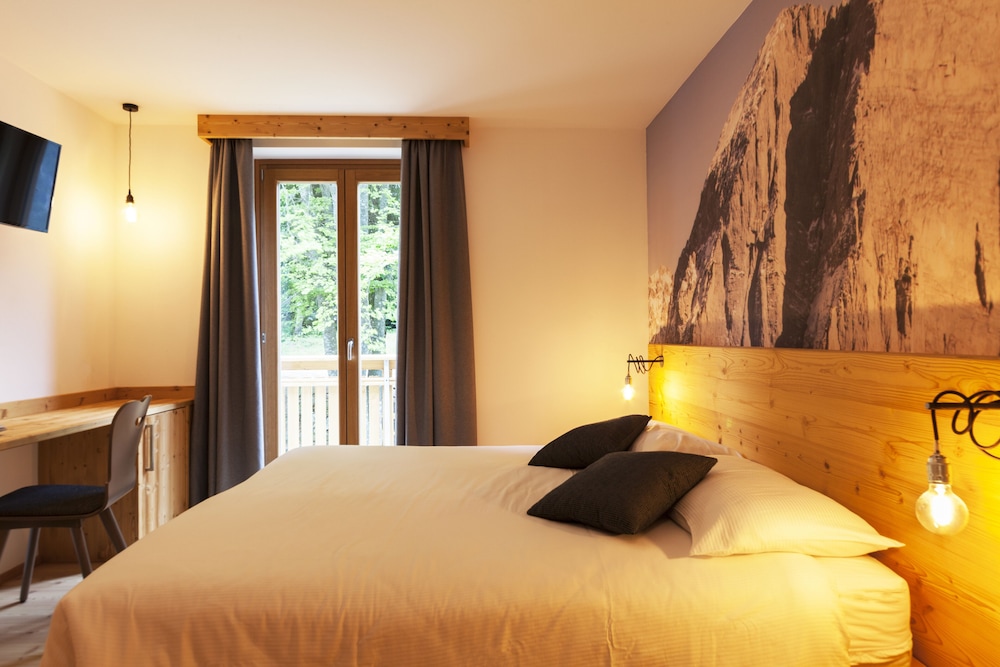 Standard Room photo 1