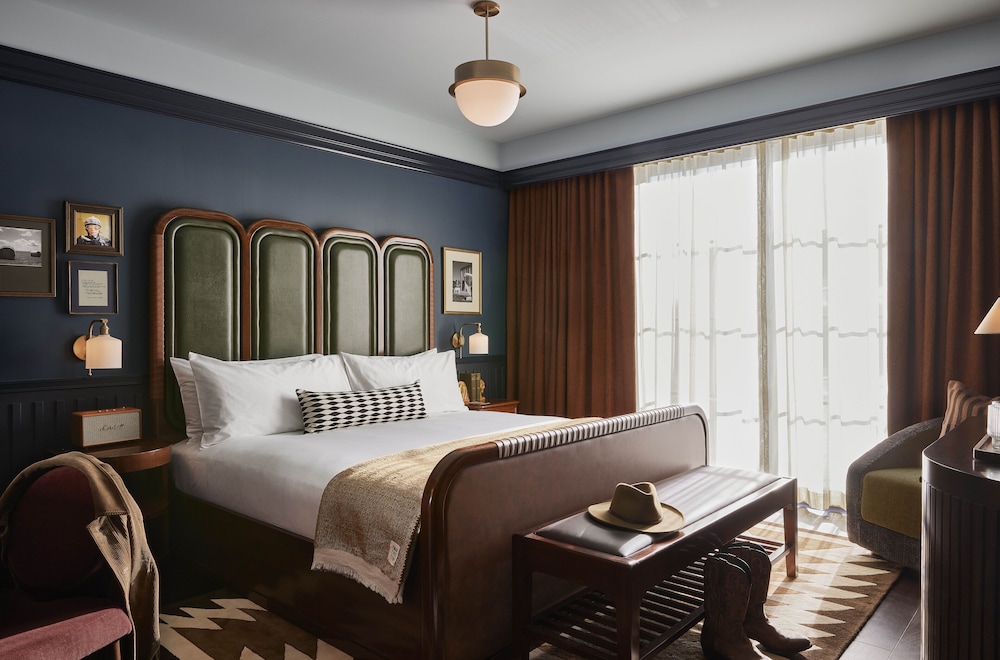 Room, 1 King Bed, Accessible photo 1