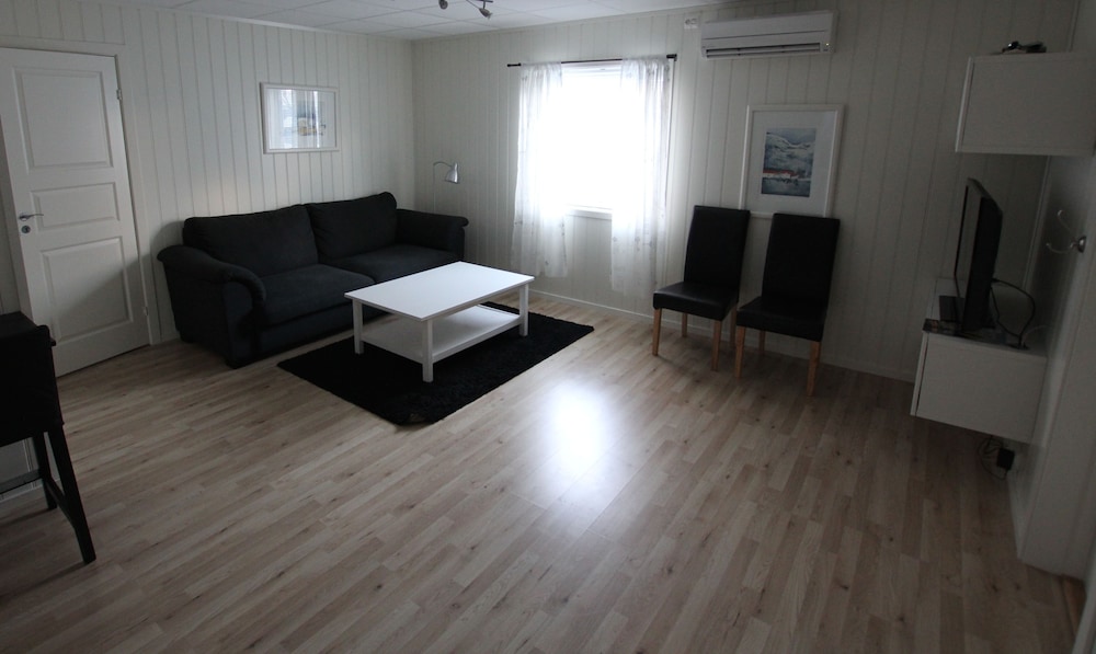 City Apartment, 1 Queen Bed with Sofa bed, Non Smoking photo 1