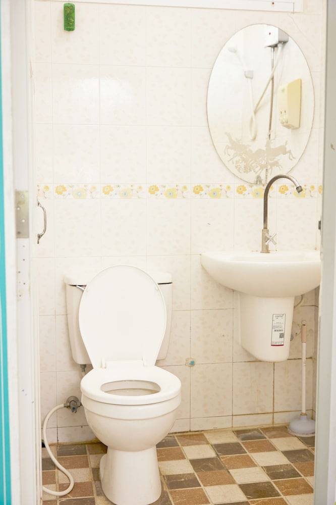 Standard Room 1 or 2 Persons photo 3