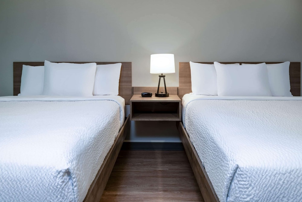 Room, 2 Queen Beds, Accessible, Non Smoking (Dishwasher, Bathtub W/grab Bars)