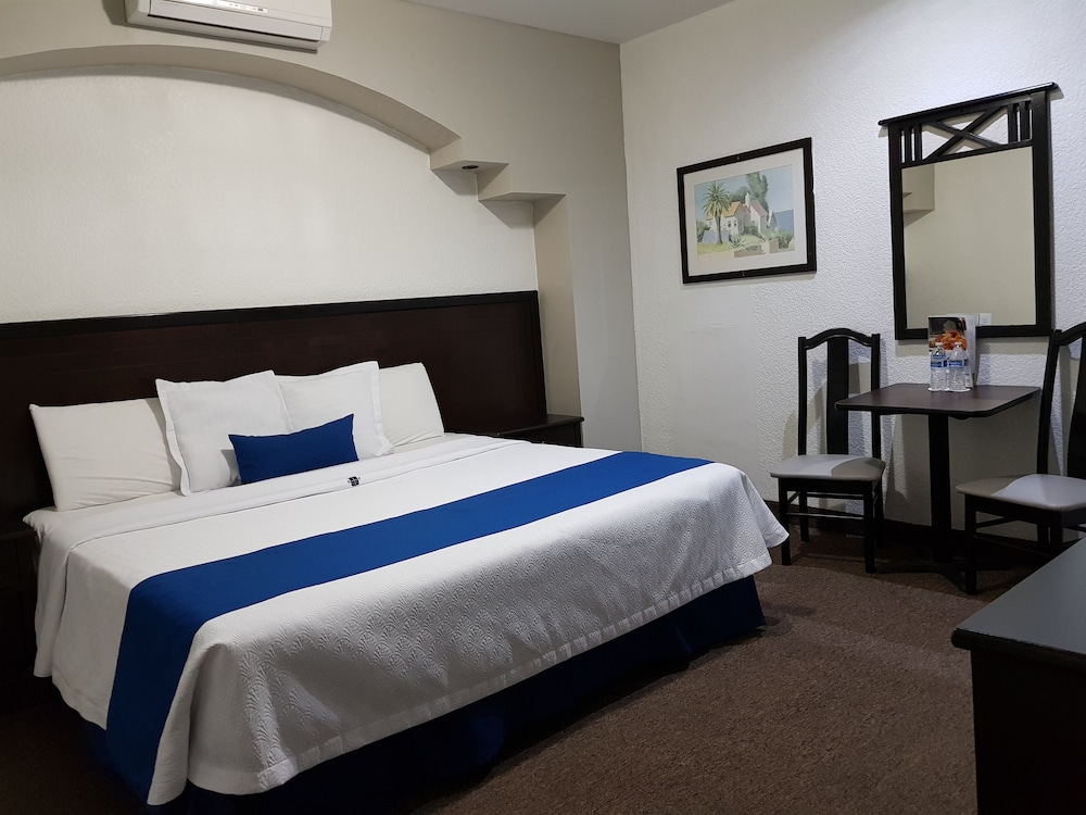 Deluxe Room, 1 King Bed