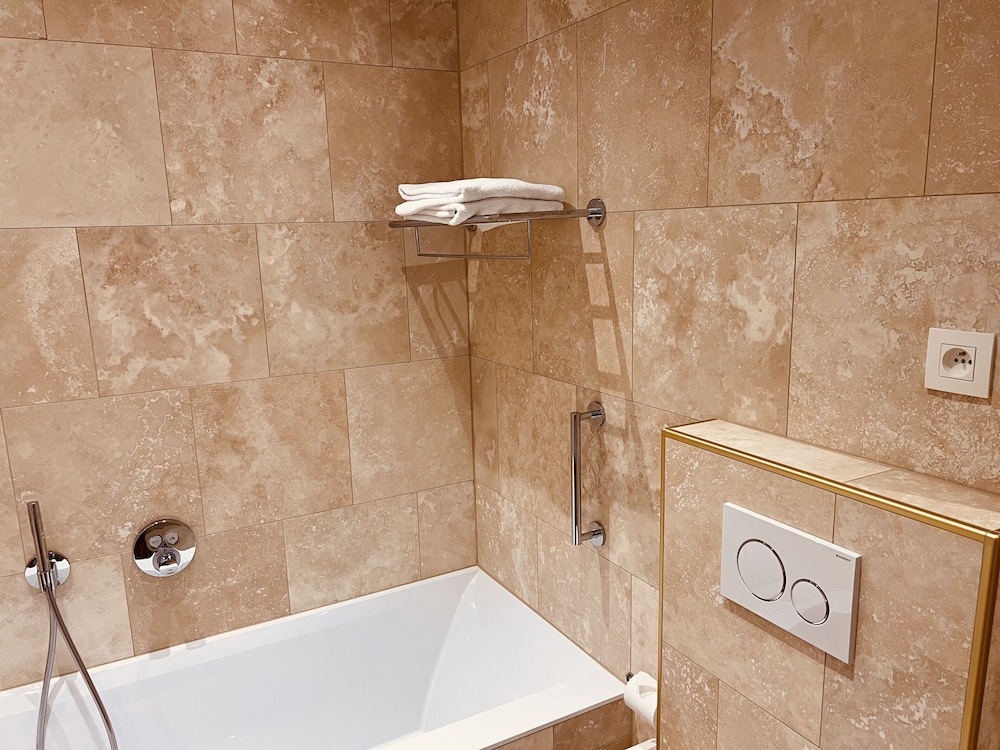 Superior Double Room (Prestige) - Photo 46