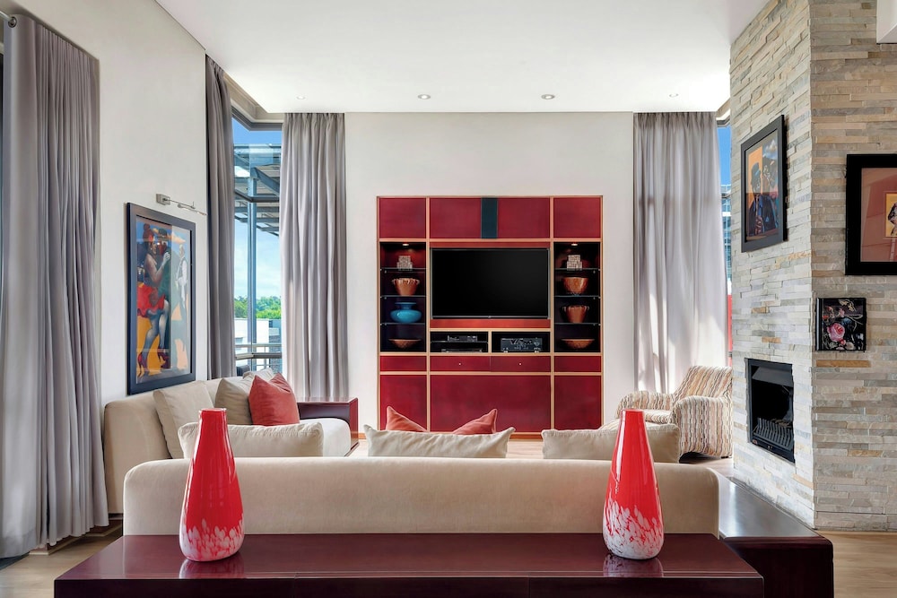 Penthouse, 1 King Bed - Photo 12