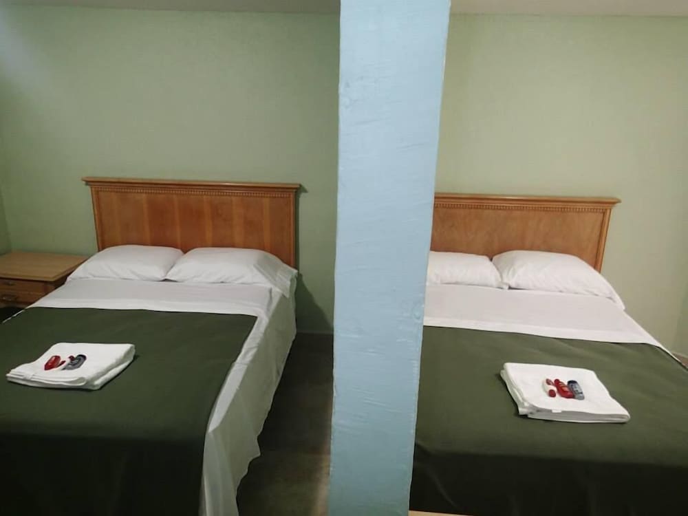Deluxe Suite, 2 Double Beds photo 1
