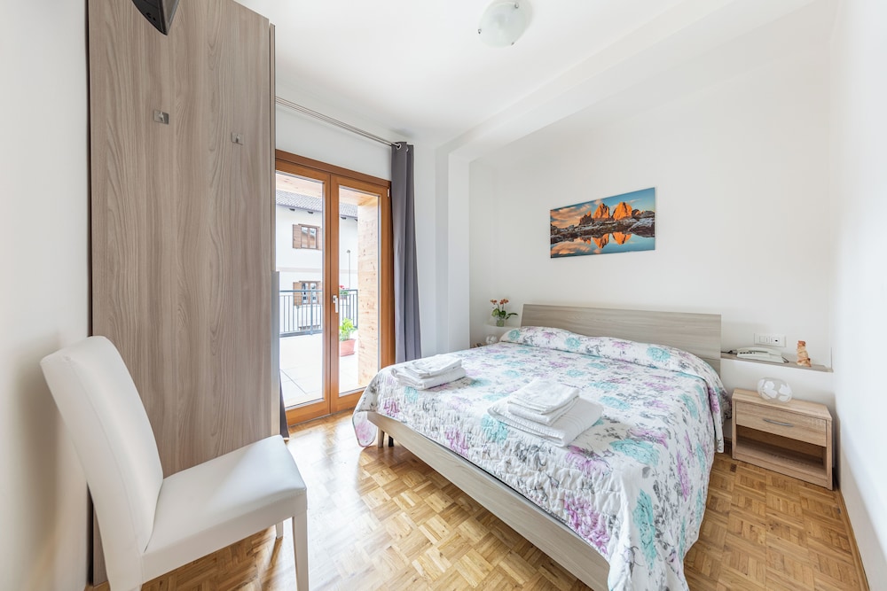 Basic Double Room with Terrace - Photo 1