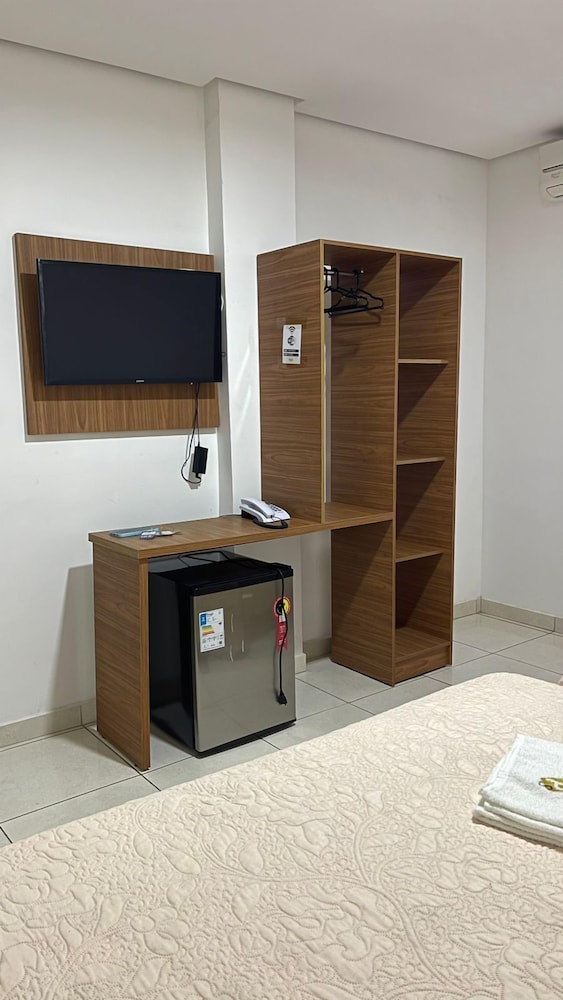 Standard Twin Room, 2 Double Beds photo 3