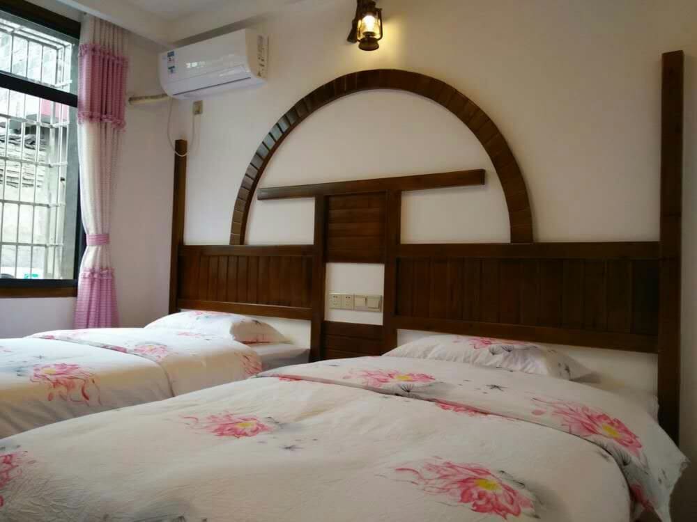 Standard Twin Room photo 3