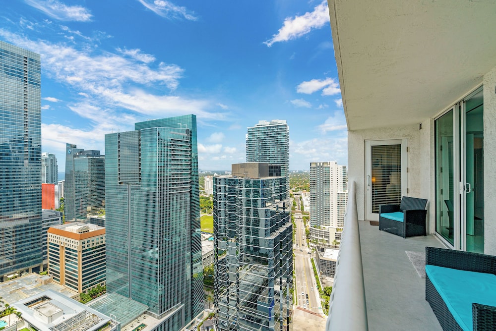 Condo, Balcony, City View photo 1