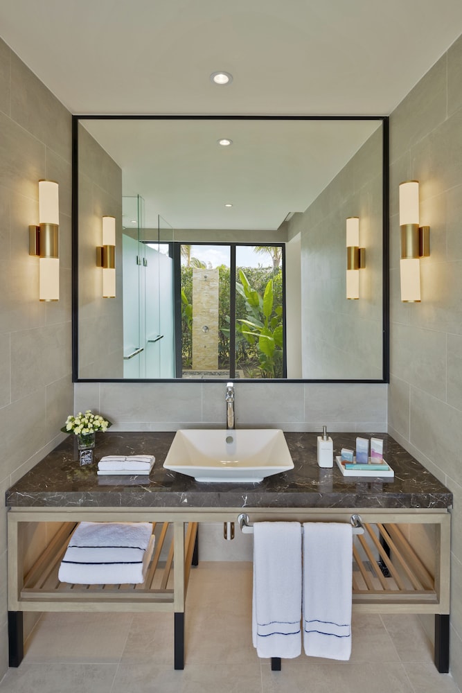 Premium Room (Private Garden) - Photo 3