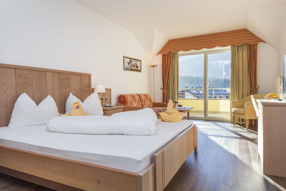 Superior Double Room, Balcony (DOLOMITI)