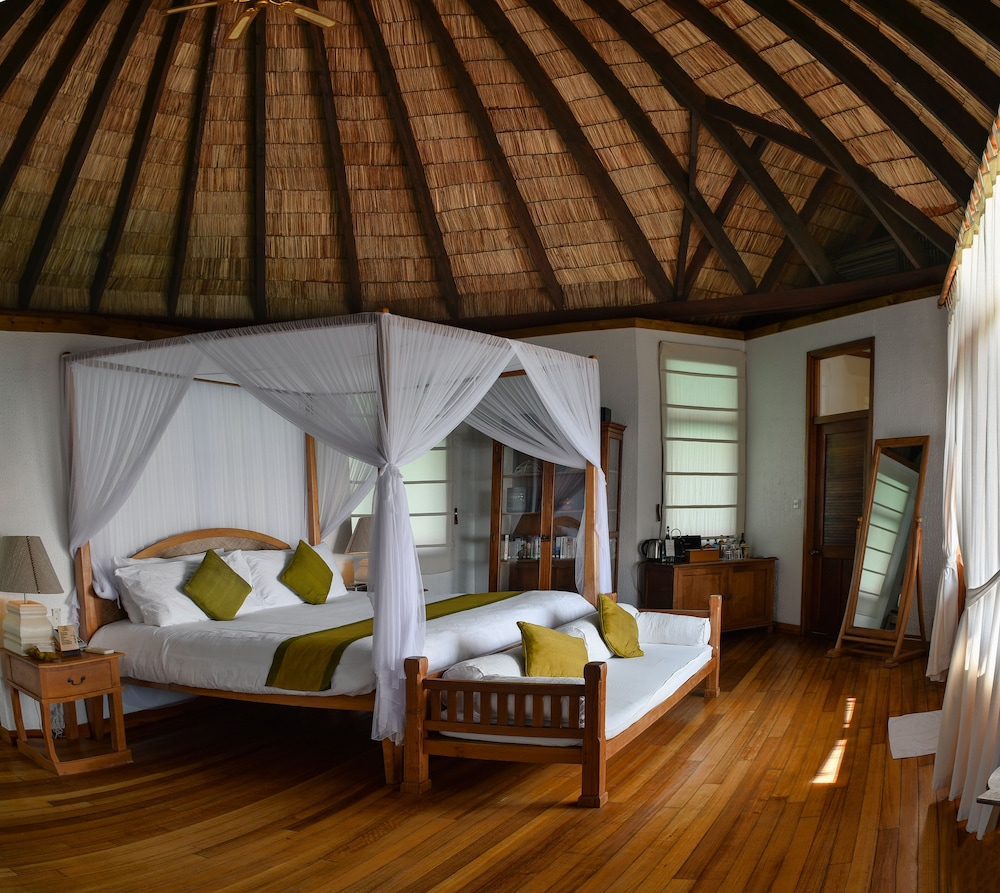 Sunset Lagoon Villa - Photo 3