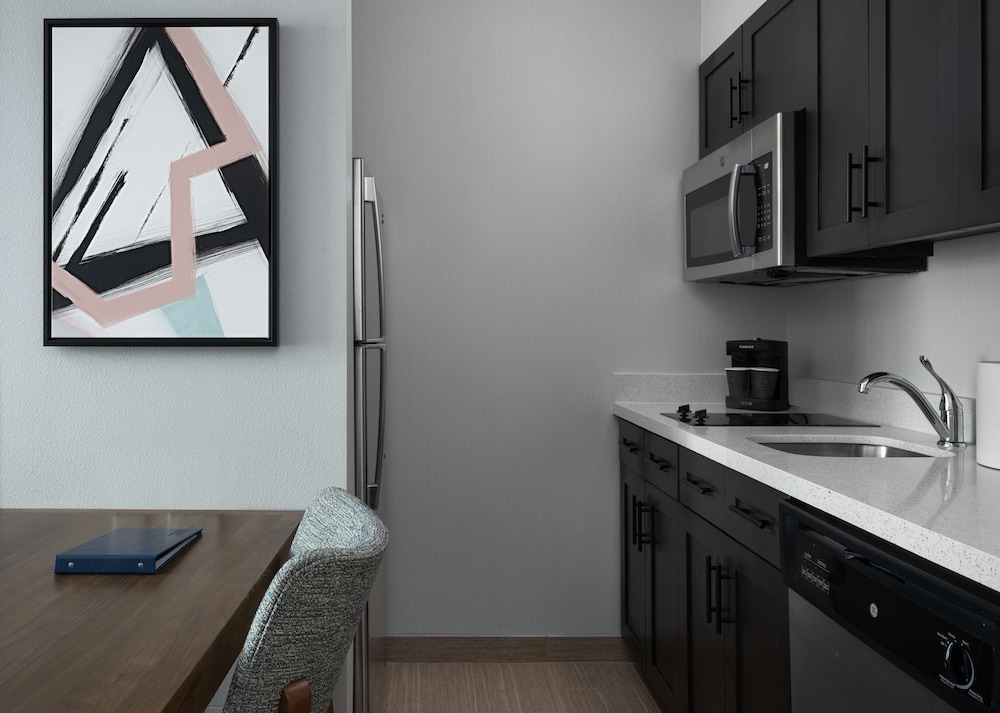 Suite, 1 Bedroom, Non Smoking - Photo 2
