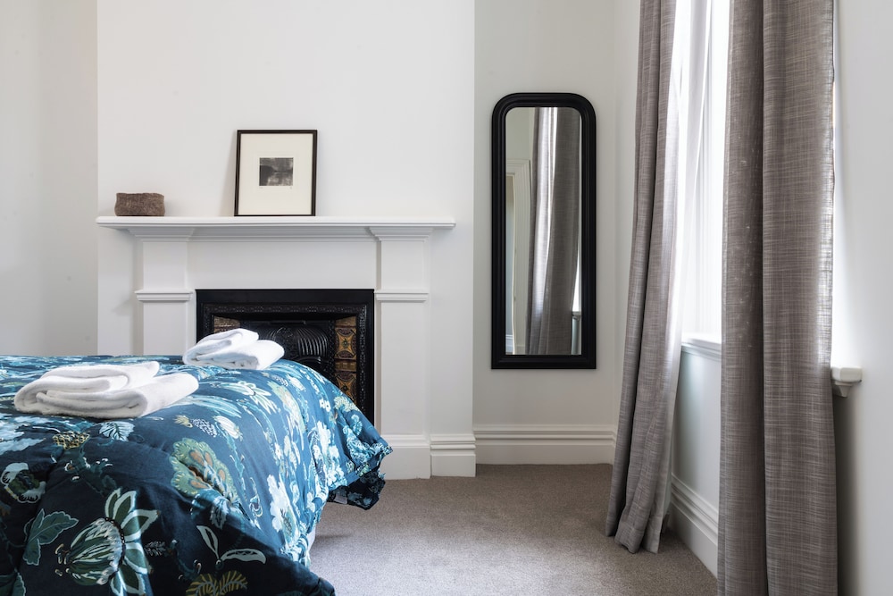 Premium Apartment, City View