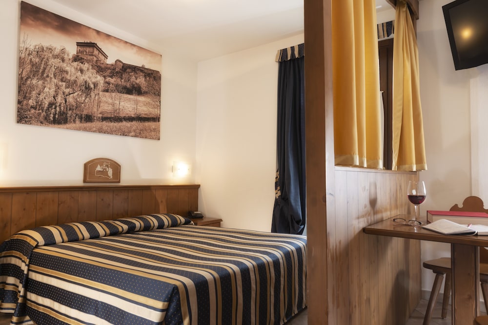 Double or Twin Room, Kitchen