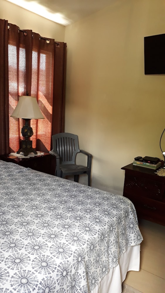 Basic Double Room, 1 Double Bed photo 2