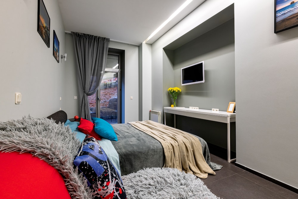 Basic Apartment
