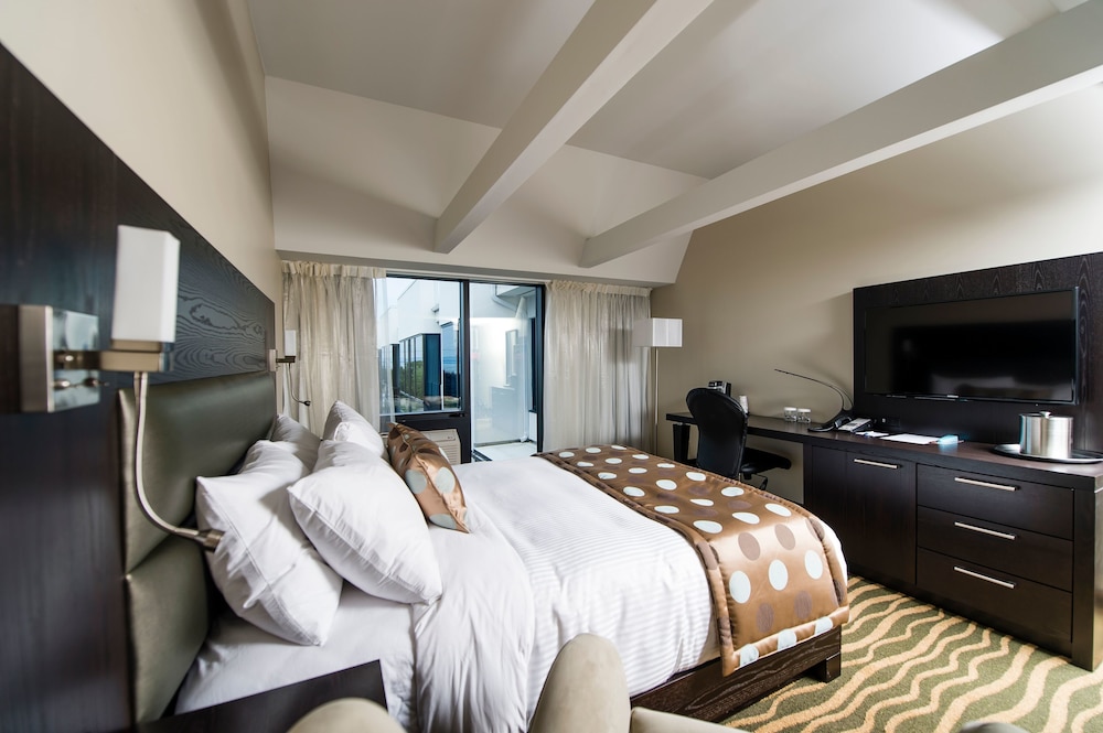 Confort 1 queen bed - Photo 1