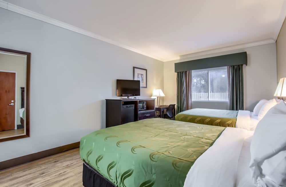 Room, 2 Queen Beds, Non Smoking - Photo 1