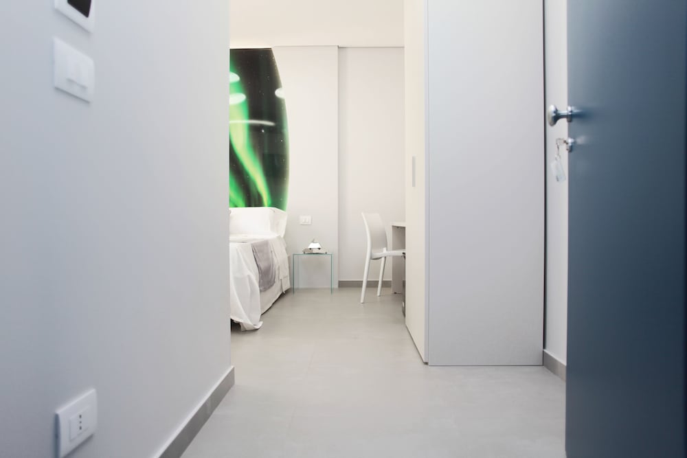 Deluxe Room, Patio, Ground Floor photo 2