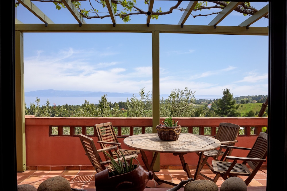 Apartment, 2 Bedrooms, Sea View photo 2