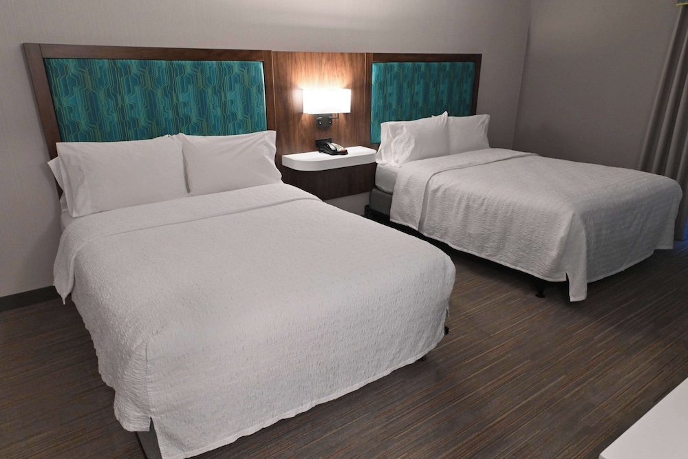 Suite, 2 Queen Beds, Accessible, Non Smoking - Photo 2