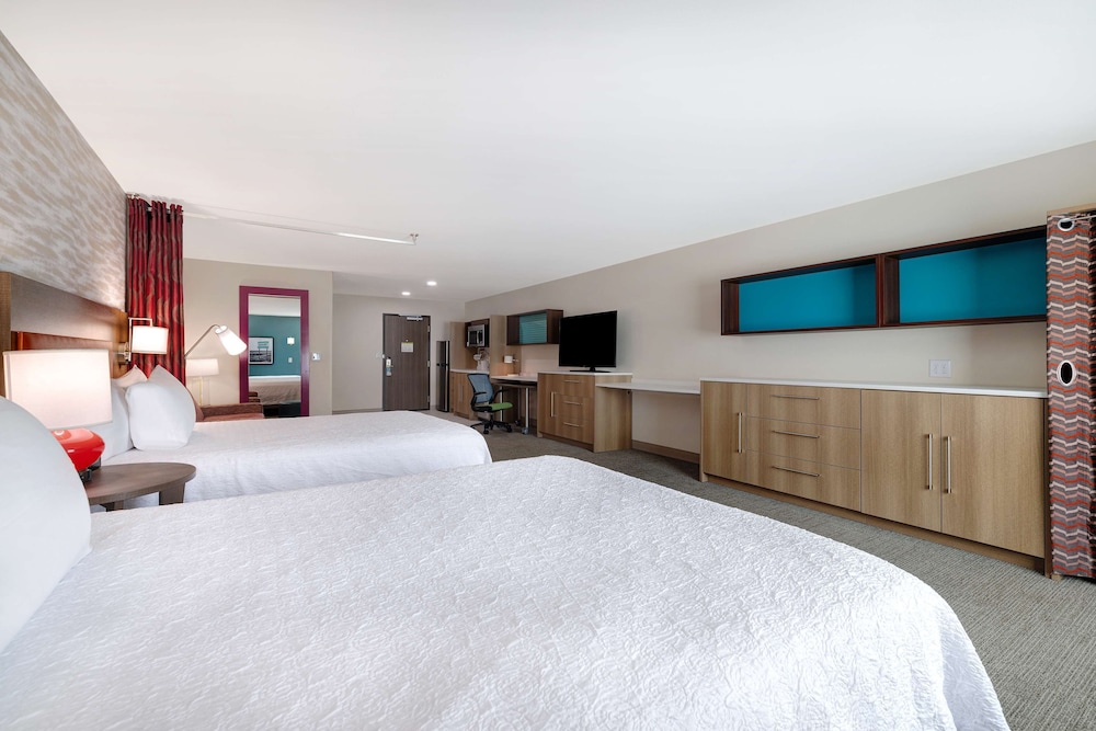 Studio, 2 Queen Beds, Accessible (Roll-In Shower) - Photo 3