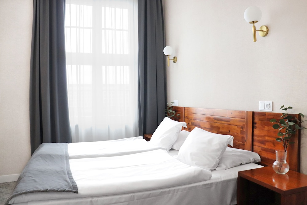 Twin Room - Photo 7