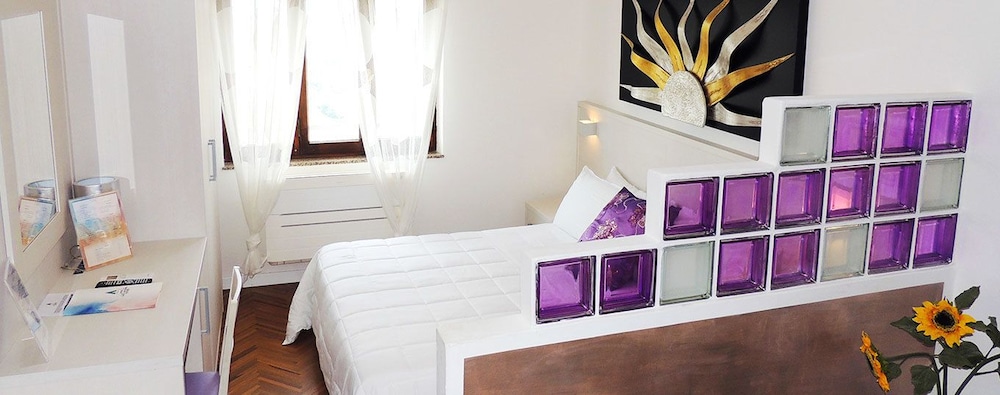 Standard Double or Twin Room photo 3