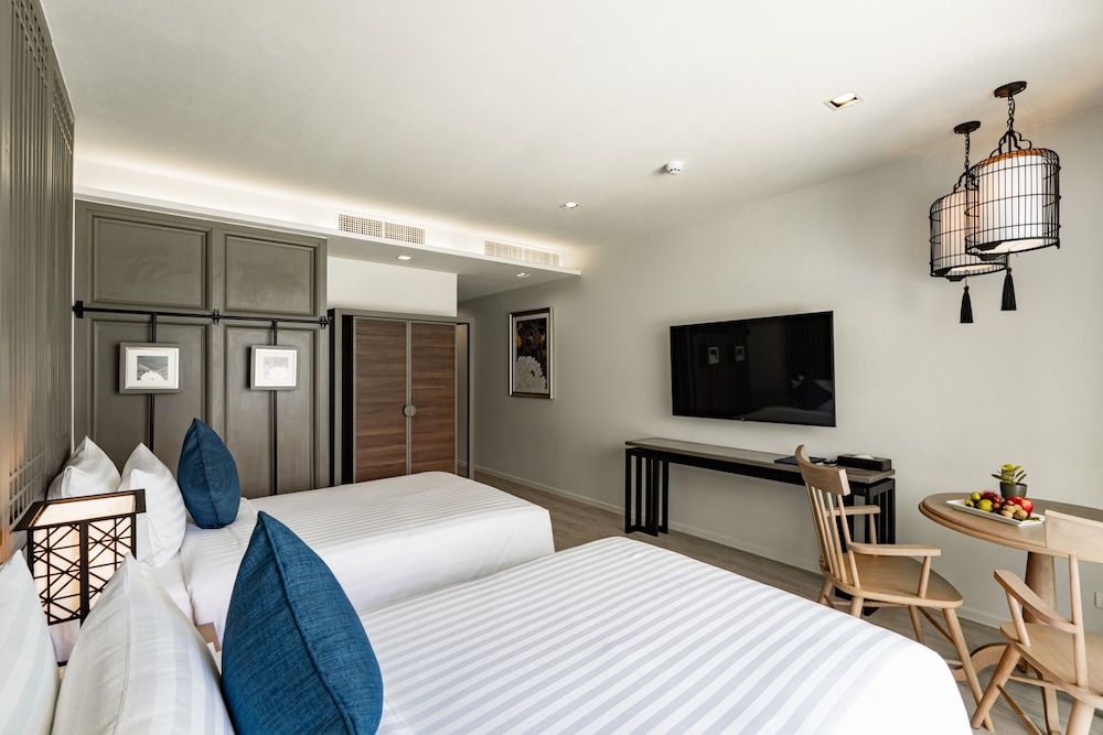 Deluxe Twin Room, Pool View - Photo 5