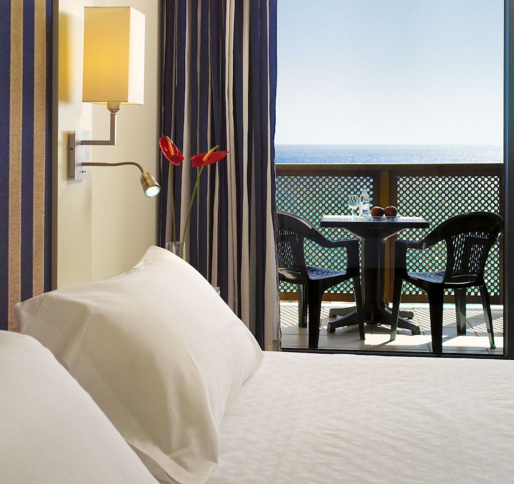 Superior Double Room, Sea View (3 adults)