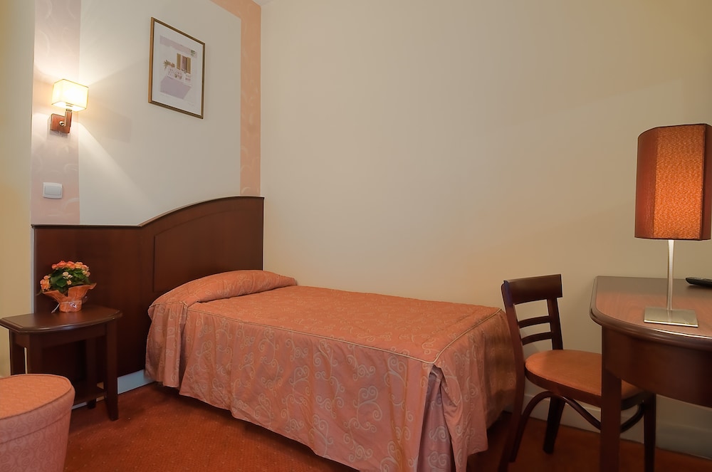 Single Room photo 1
