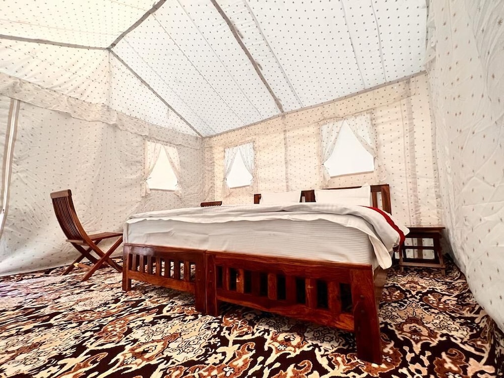 Luxury Tent photo 1