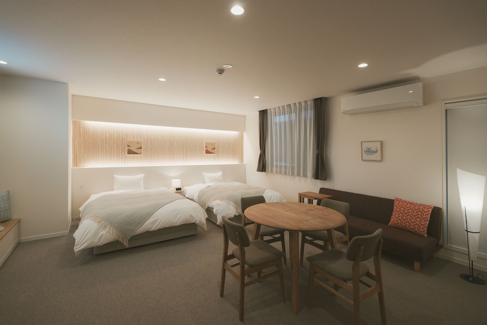 Premium Twin Room