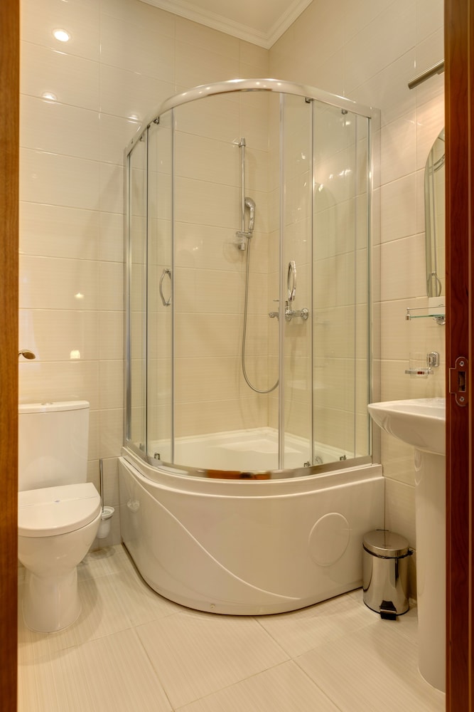 Economy Double Room photo 2
