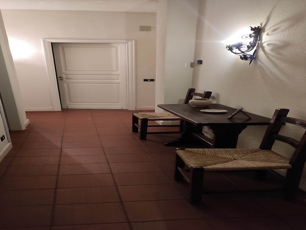 Villa photo 2