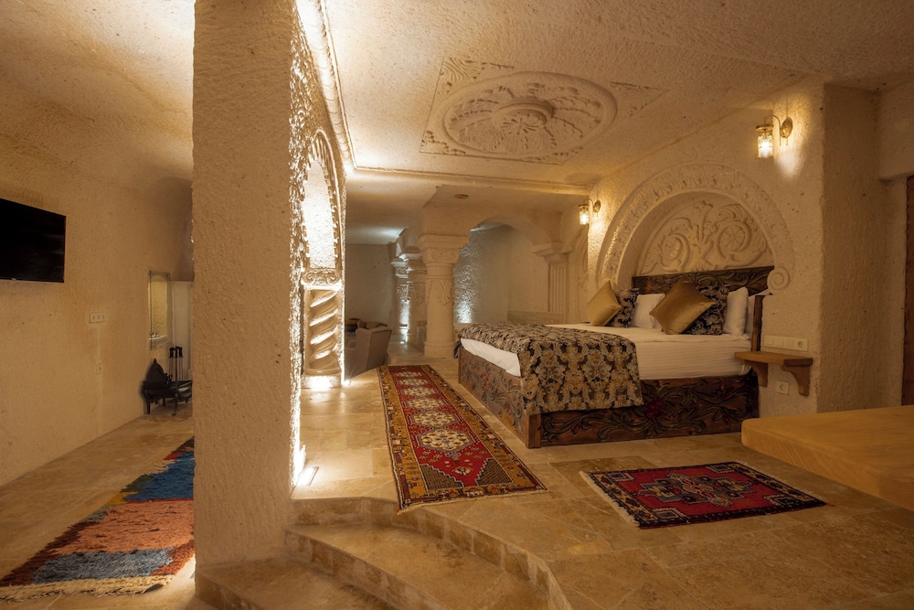 Luxury Suite photo 3