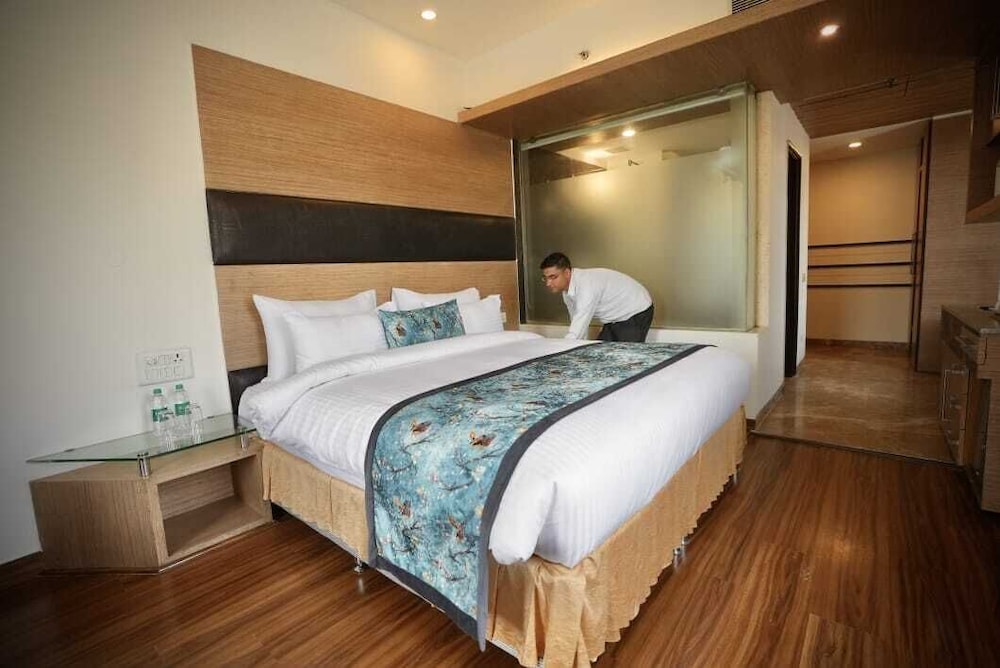Executive Room with Bathtub photo 3
