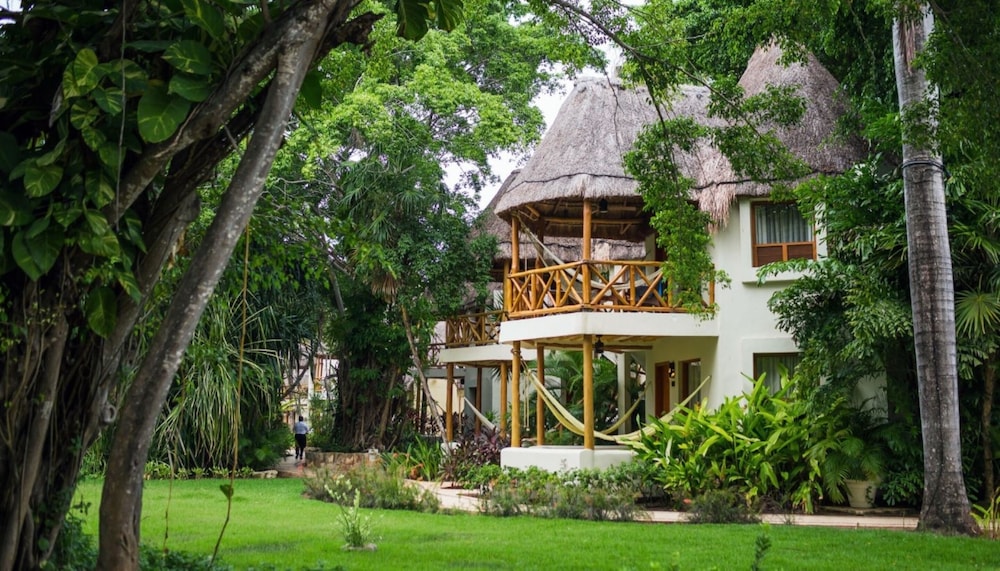 Garden View Palapa