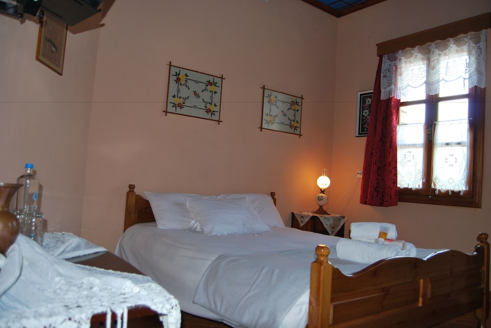 Basic Double Room, 1 Double Bed, Non Smoking