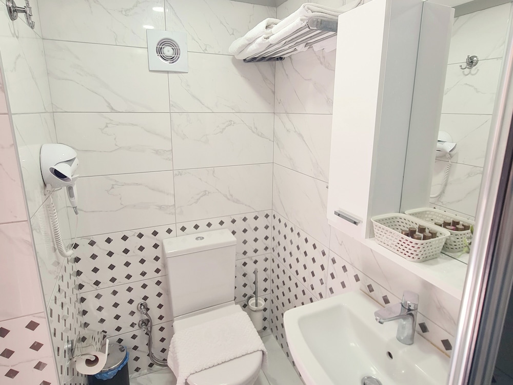 LUX Room 5 with Balkon photo 3