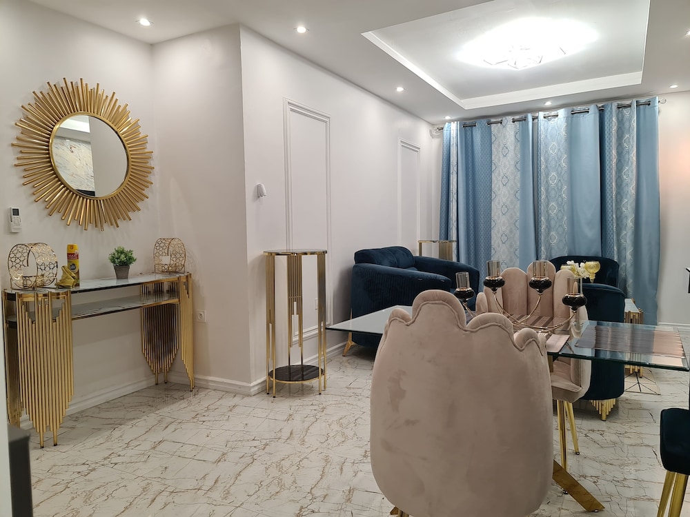 Deluxe Studio Suite photo 2