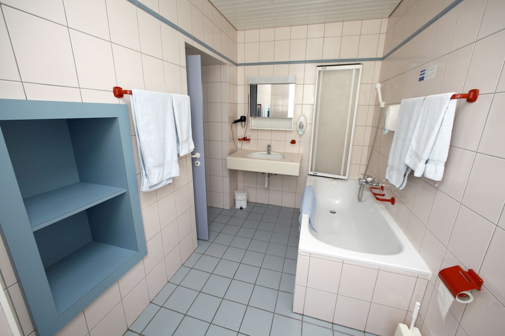 Triple Room - Photo 8