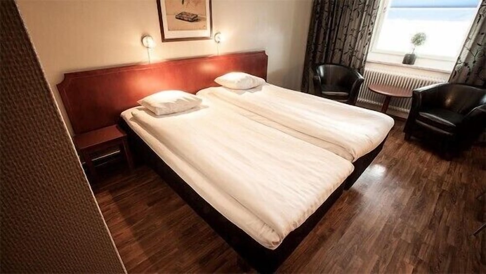Twin Room, 1 Double Bed photo 3