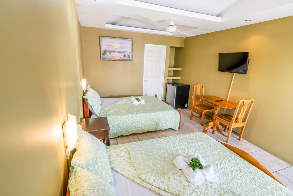 Quadruple Room photo 2
