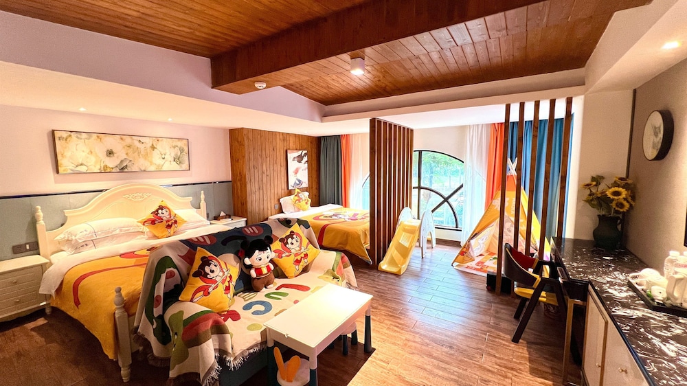 Deluxe Twin Room photo 2