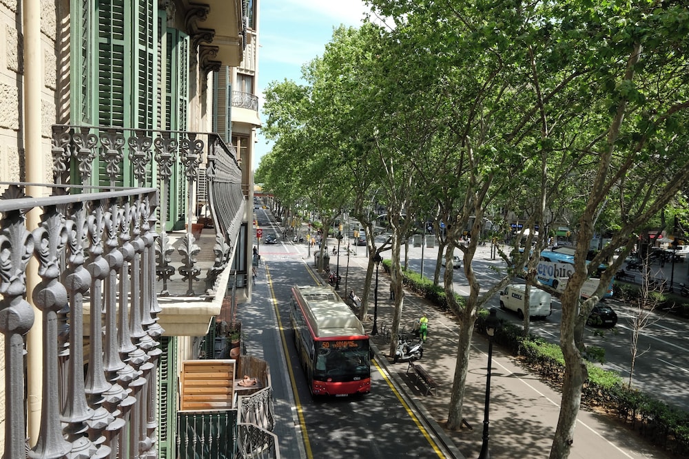 Standard Twin Room, Balcony, City View photo 2