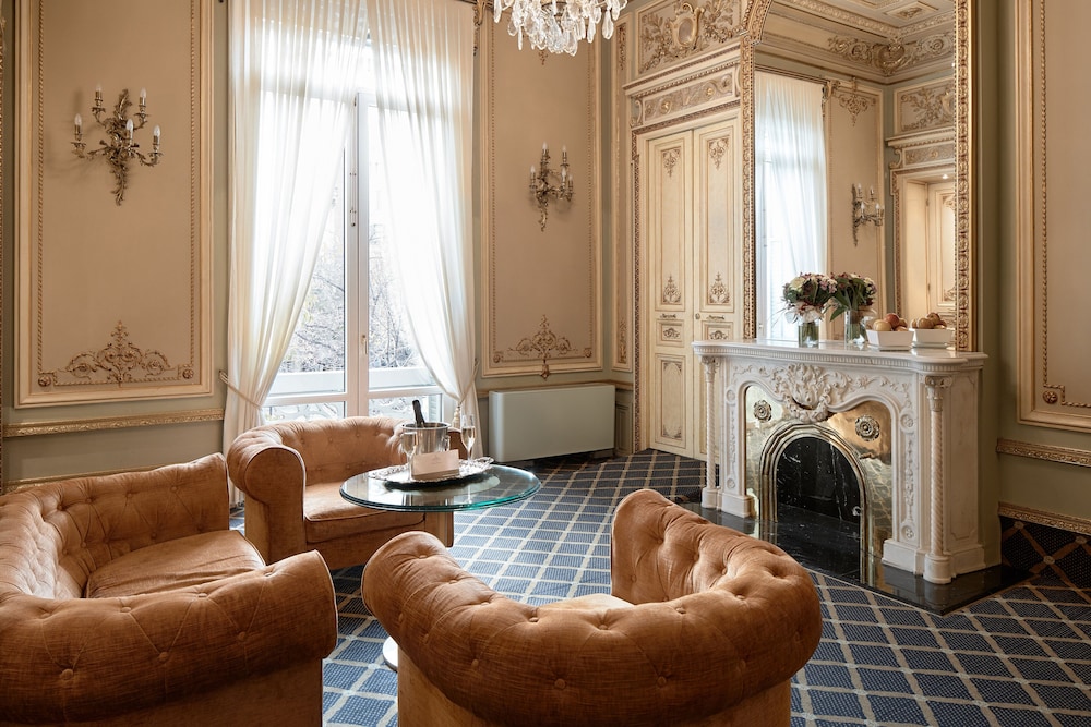 Premier Suite