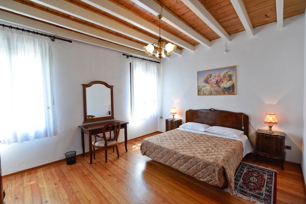 Comfort Double Room, 1 Queen Bed photo 1